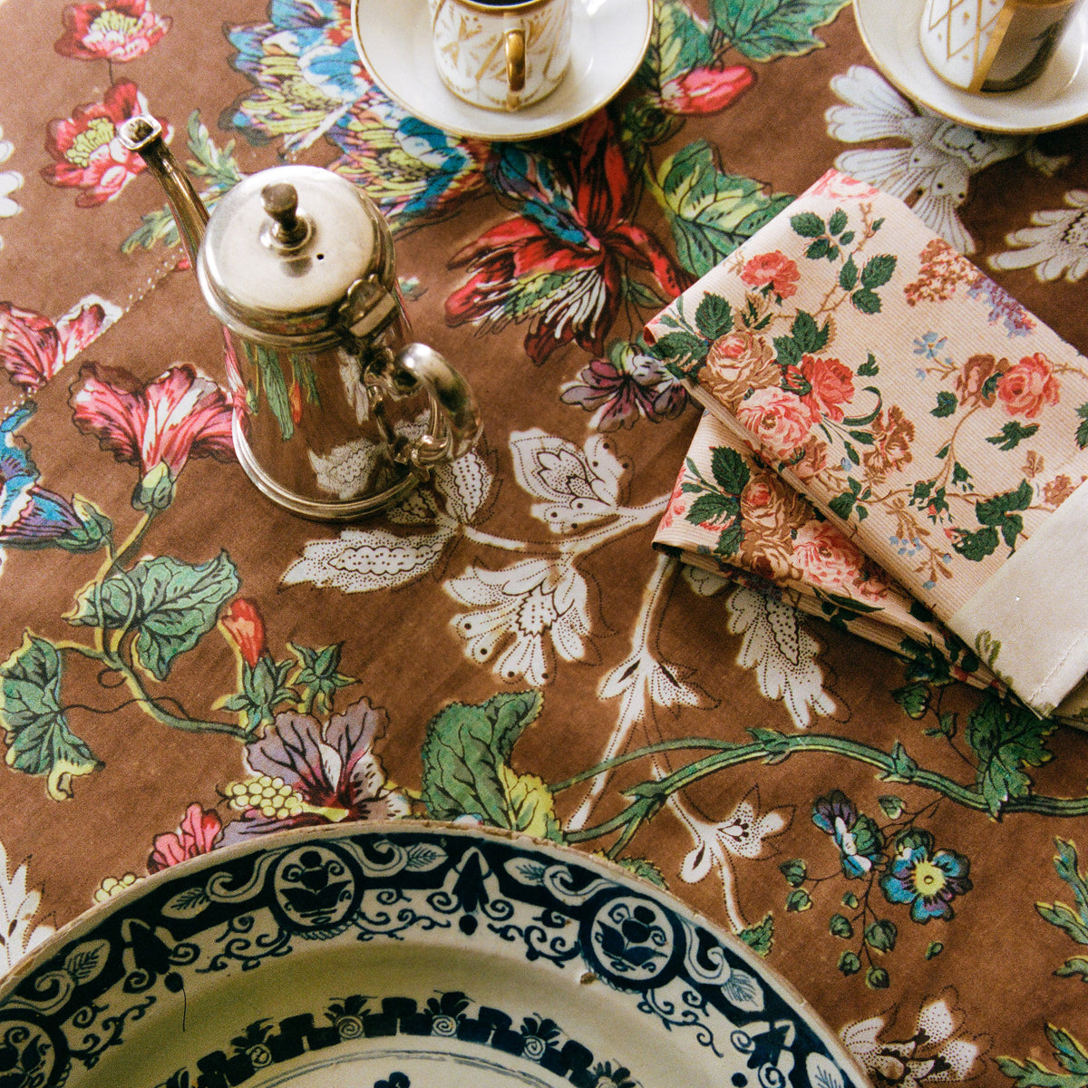 Tapis Noir Dug Gladys - 140x236cm Tablecloth Brun