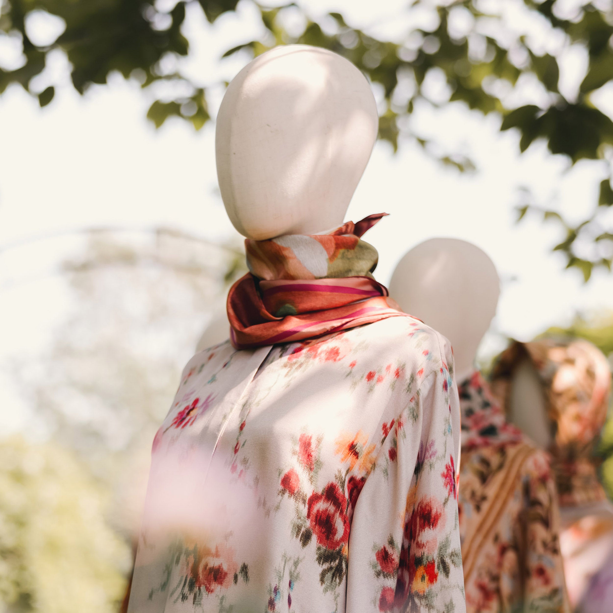 Tapis Noir Klassisk Evenlyn Tørklæde Classical Rød