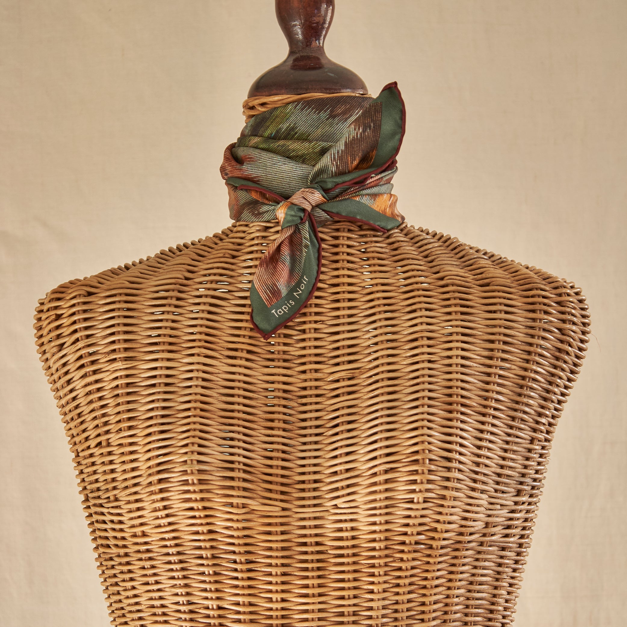 Tapis Noir Klassisk Lille Dani Tørklæde Small Classical Mørkeblå