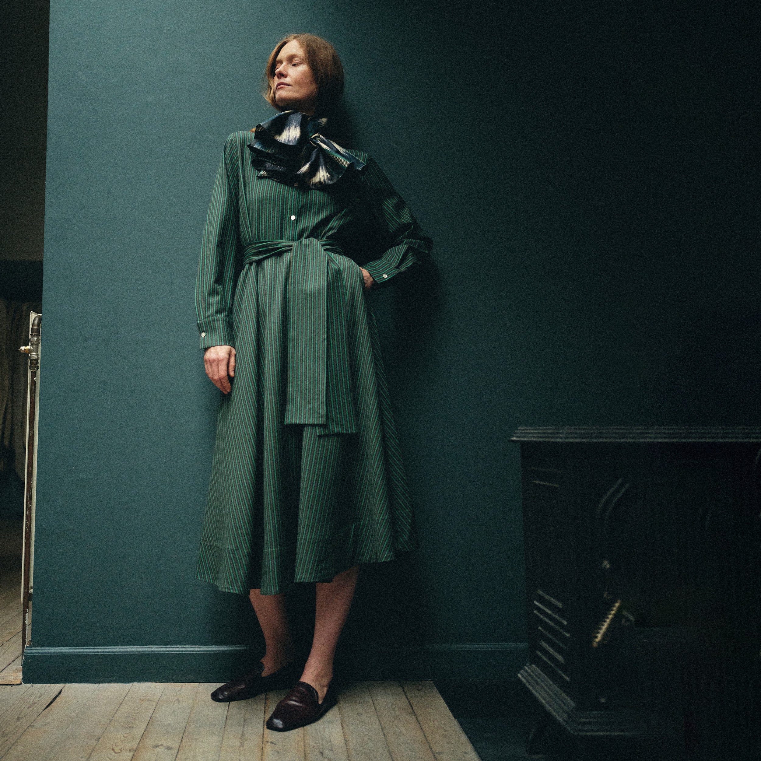 Tapis Noir Klassisk Giselle Tørklæde Classical Mørkeblå