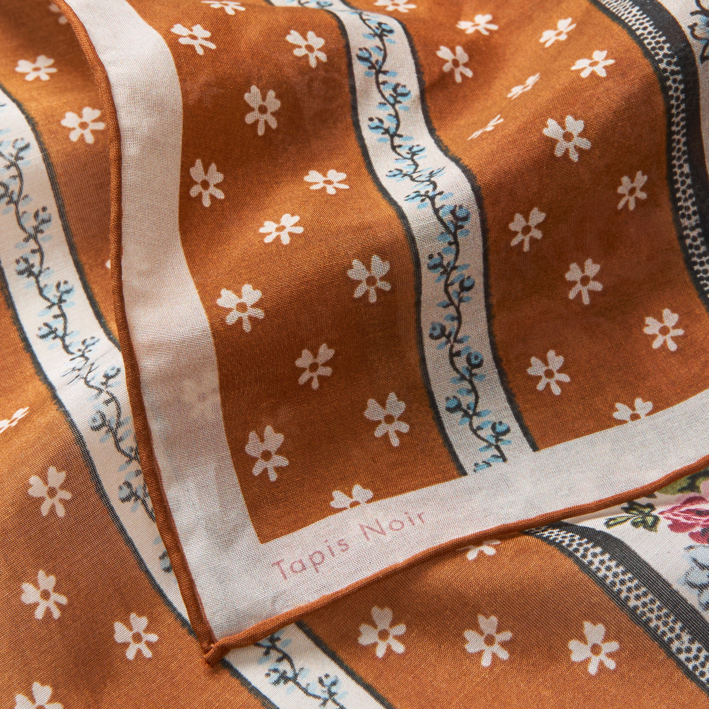 Tapis Noir Lommetørklæde Grace Handkerchief Orange